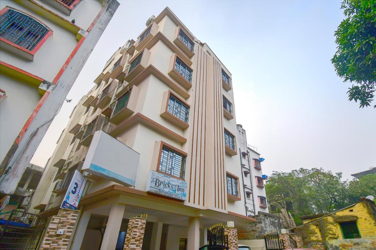 Super Collection O Bricks Inn Hazra Road Near Birla Mandir Kolkata Exterior photo